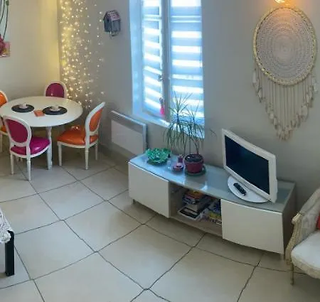 T3 Centre Apartment